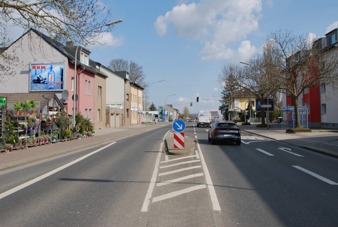 Krefelder Str. 33/B 57/nh. Edeka (quer am Giebel)