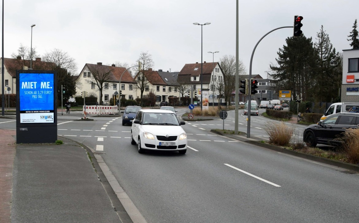 Friedrich-Ebert-Str/Holzstr/auswärts (Sicht Porta Möbel)