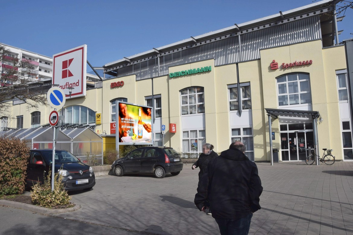 Schleizer Str. 36 /Kaufland/Eingang bei Deichmann