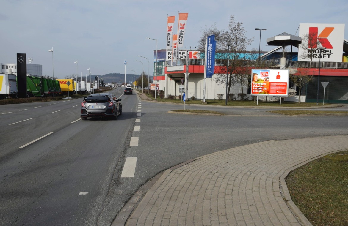 Stadtrodaer Str /Media-Markt im Lobe-Center/Einf/quer z. Str