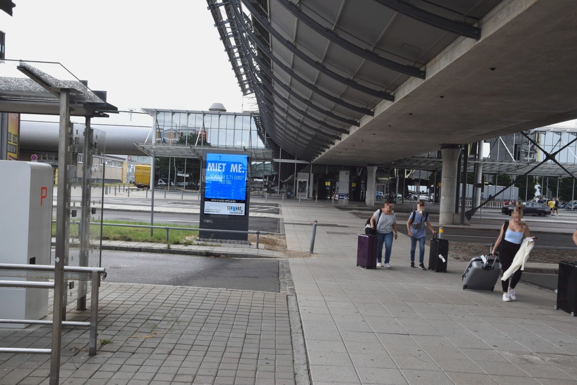 Flughafen Leipzig/Terminalring/Übergang z. Hotel/Sicht PP