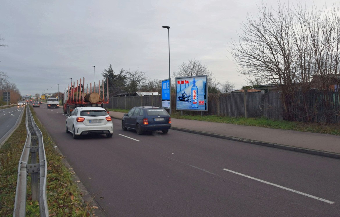 Querfurter Str/geg. Kaufland (rts)