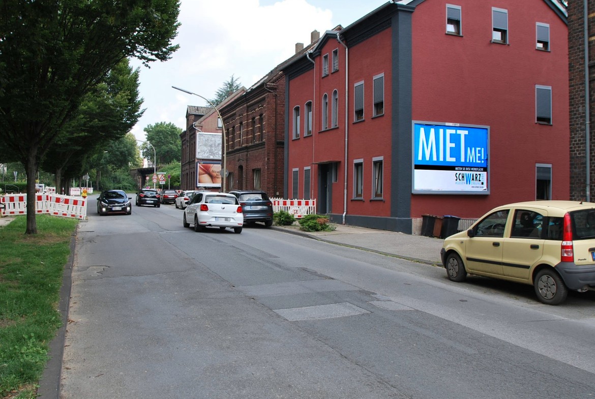 Sprockhöveler Str. 15/B 226 (quer am Giebel)