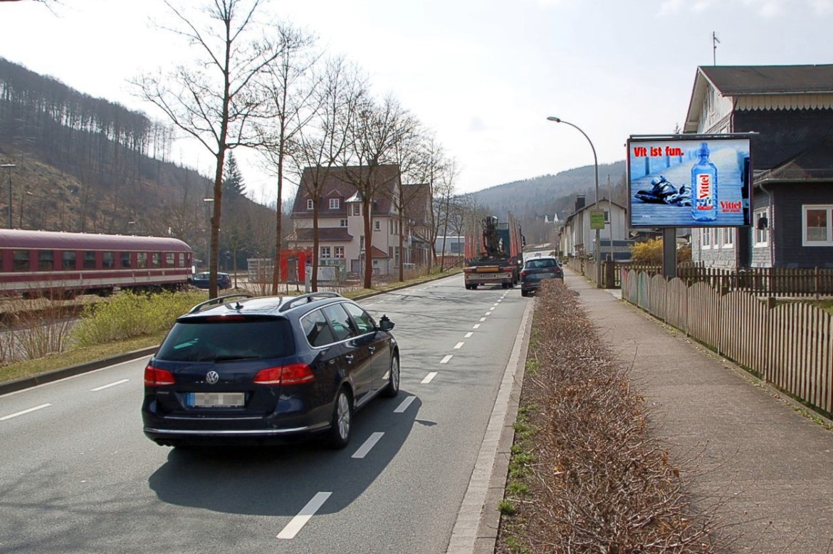 Korbacher Str. 23/B 251/WE rts (City-Star)