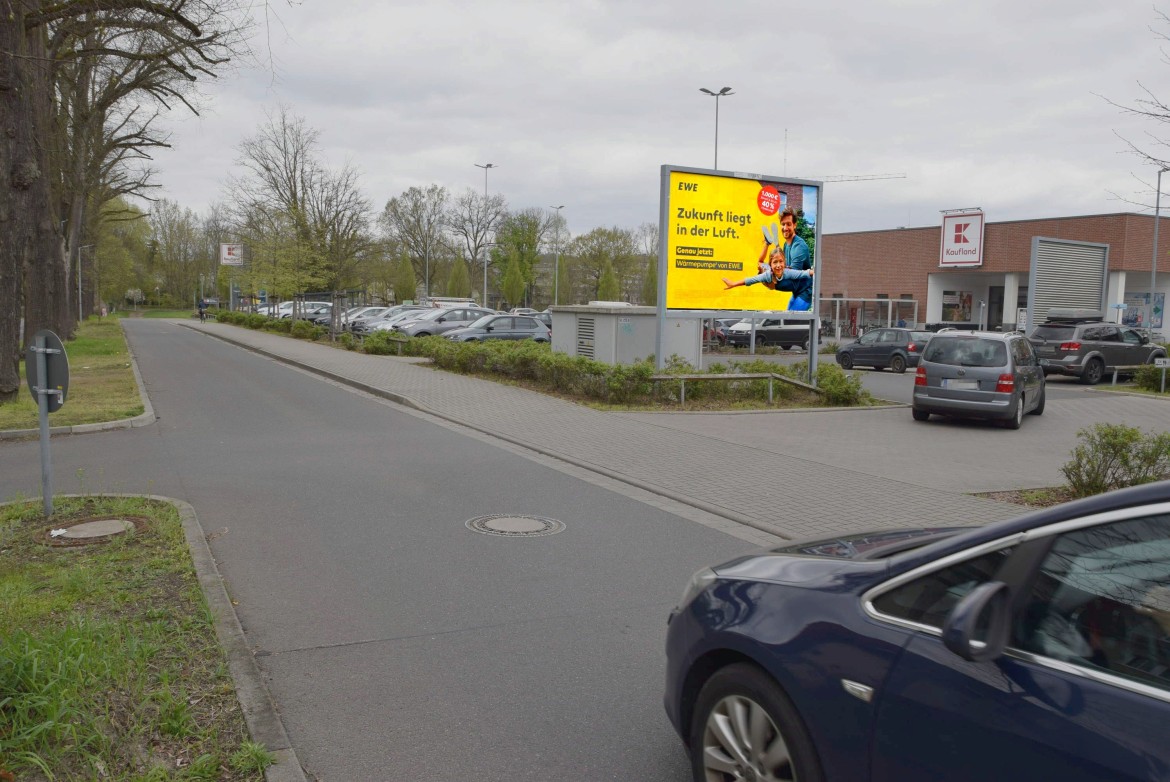 Wiesenstr. 7 /Kaufland/Zufahrt (quer zur Str)