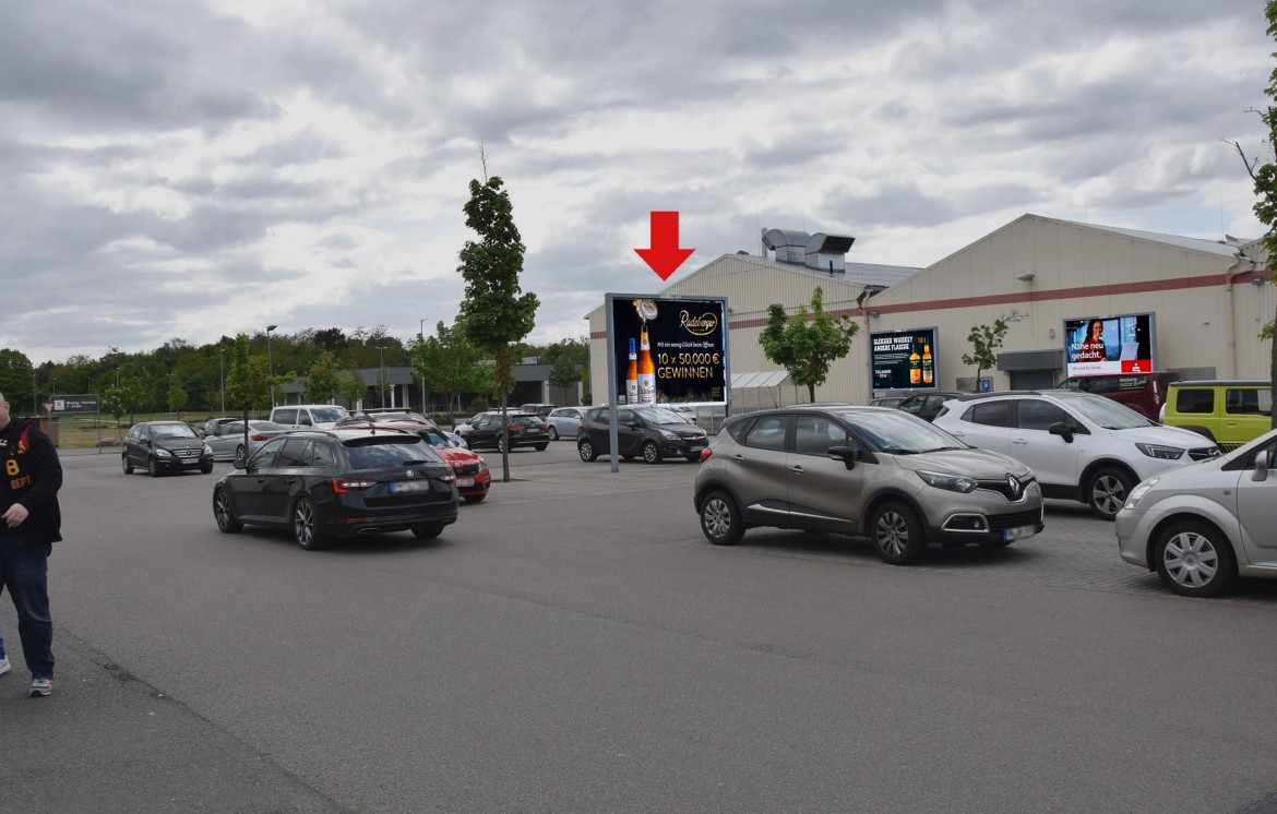Dorfstr. 29 /Kaufland/Einfahrt (Sicht Eingang)