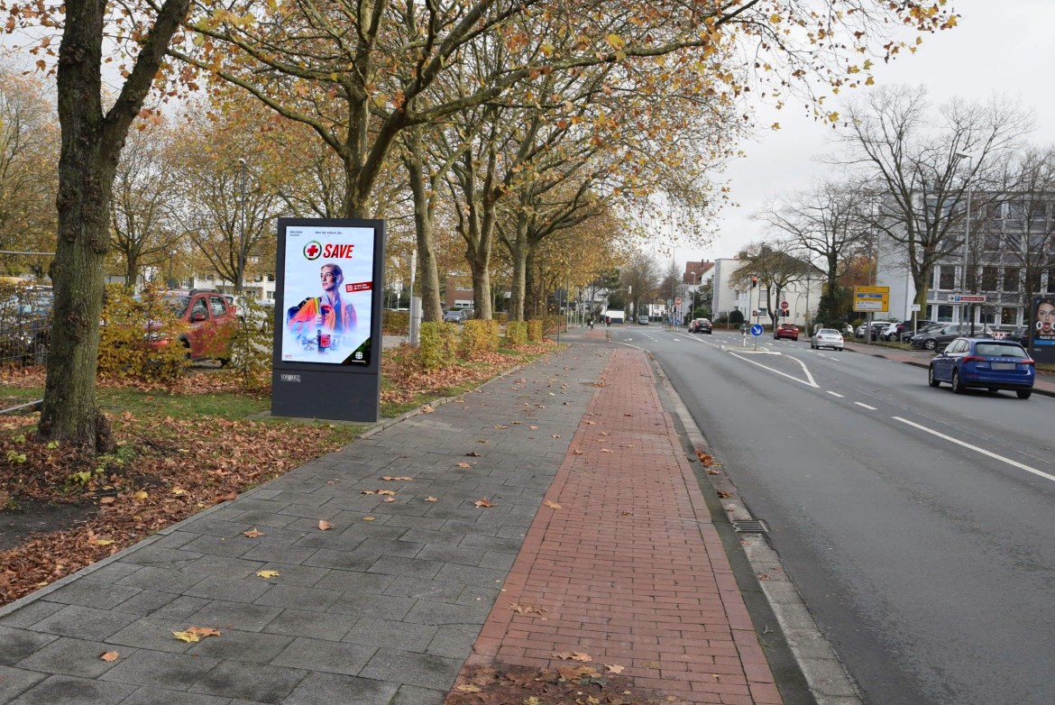 Bismarckstr/geg. Nr. 26/Am Wochenmarkt/WE lks