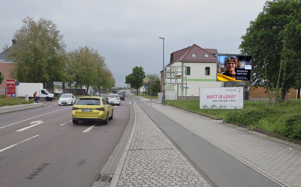 Brehnaer Str. 41/B 100/geg. Rewe/Einfahrt/WE rts (City-Star)
