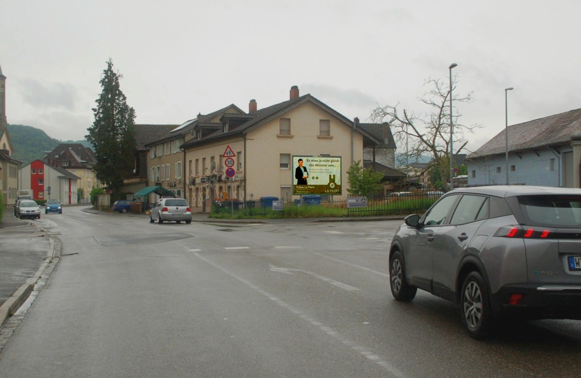 Waldshuter Str. 19/Bahnhofstr (quer)