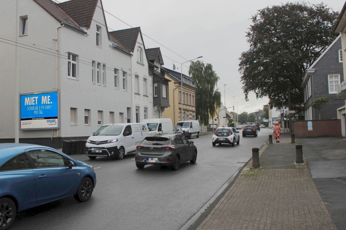 Merscheider Str. 330 (quer am Giebel)
