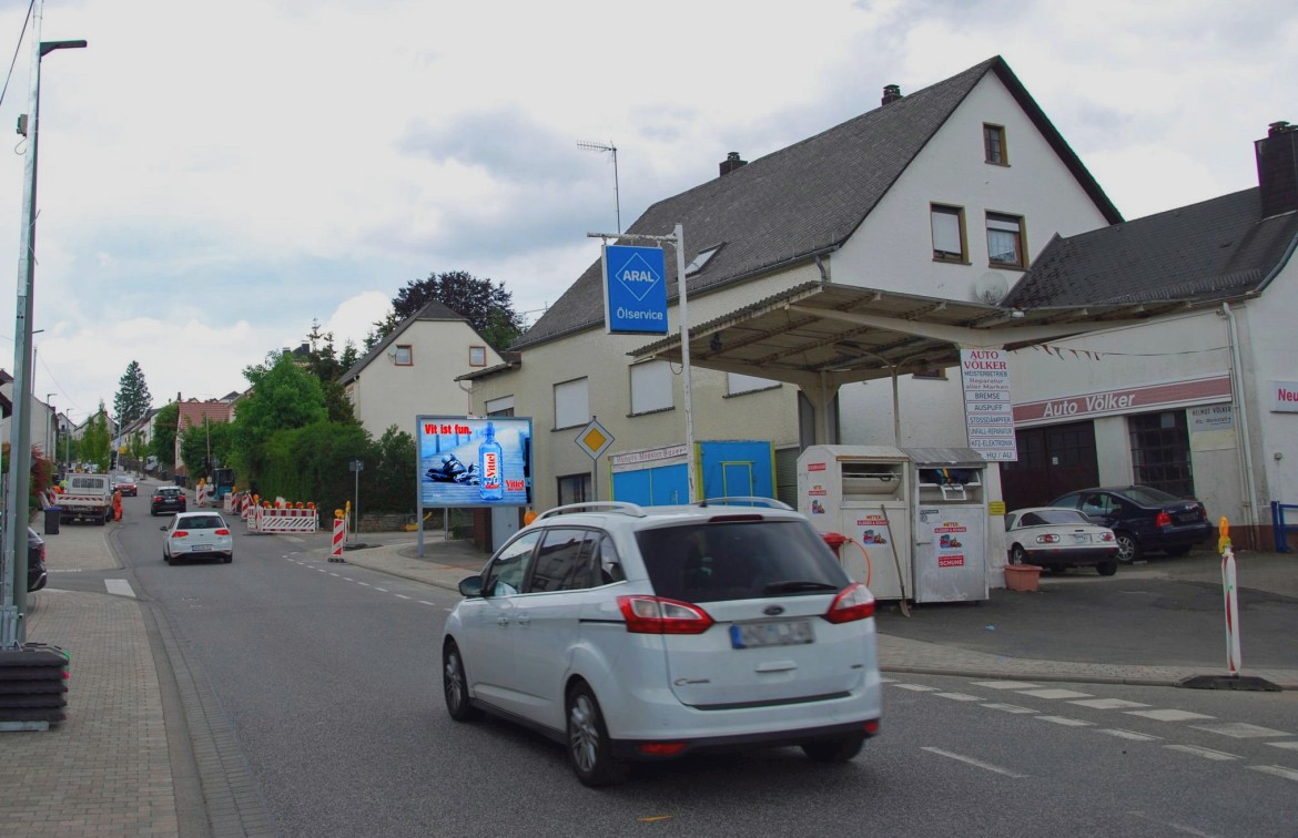 Trierer Str. 16 (WE rts)
