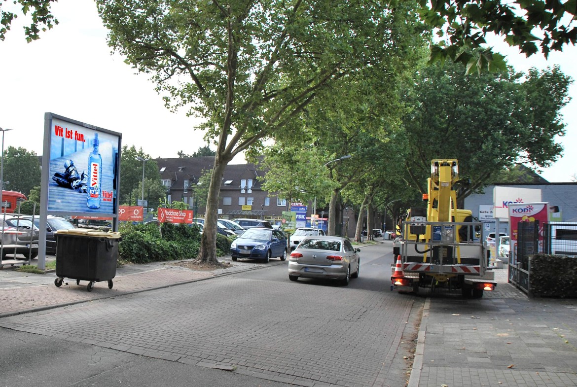 Brauereistr. 23 /Rewe/neb. Einfahrt (Sicht Grabenstr)