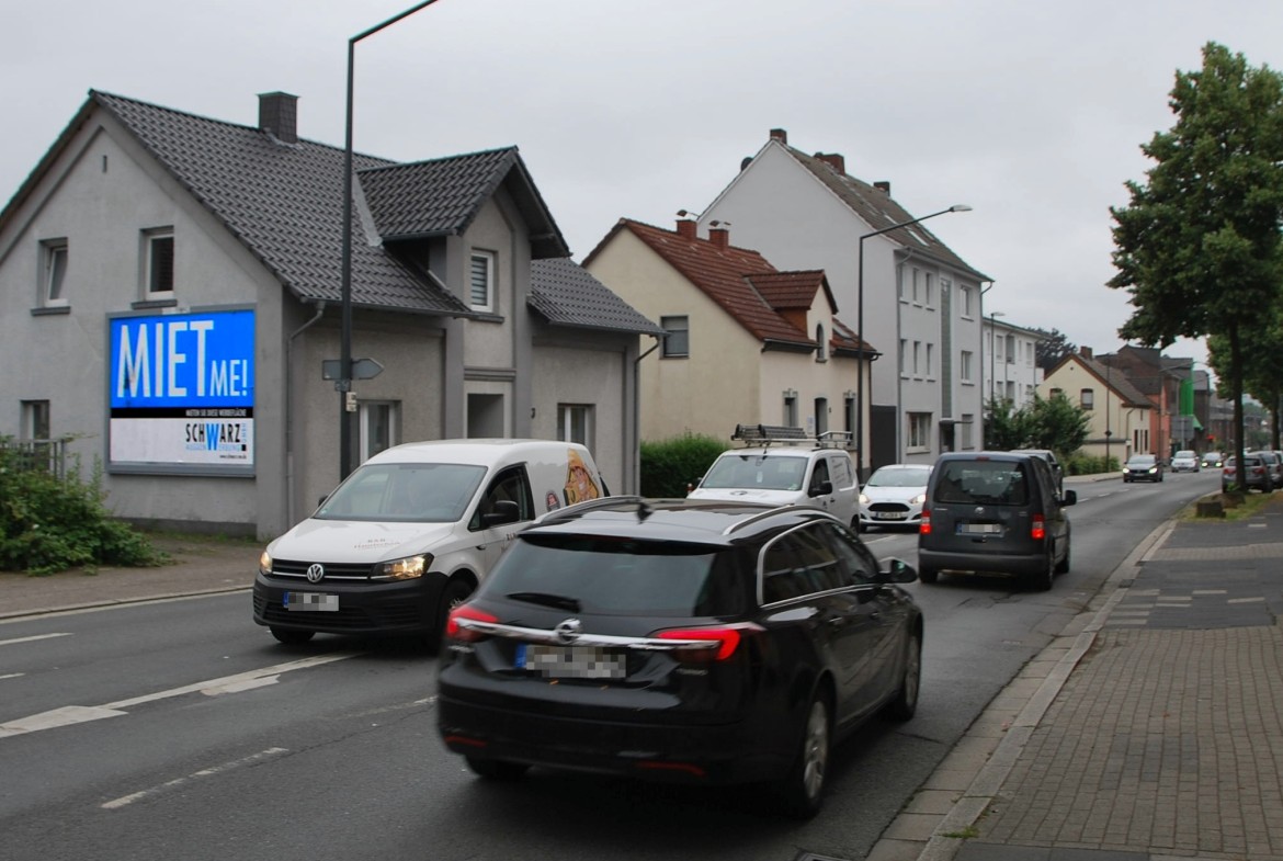 Sch?tzenstr. 3/Ecke Hermann-Sch?fers-Str (quer am Giebel)