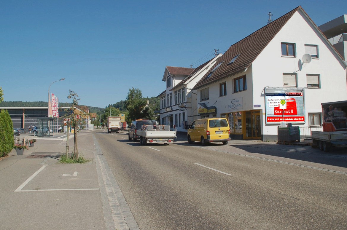 Aalener Str. 12/B 19/geg. Rewe (quer am Giebel)