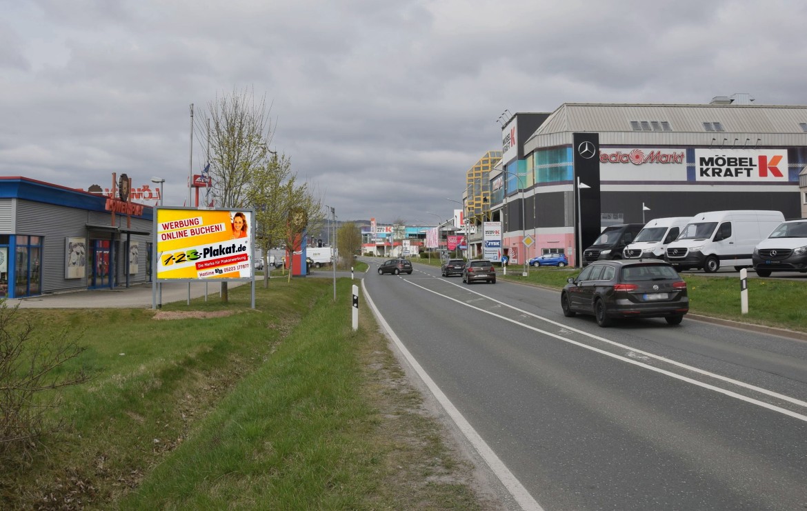Stadtrodaer Str. 110/Zufahrt Lobe-Center (quer)