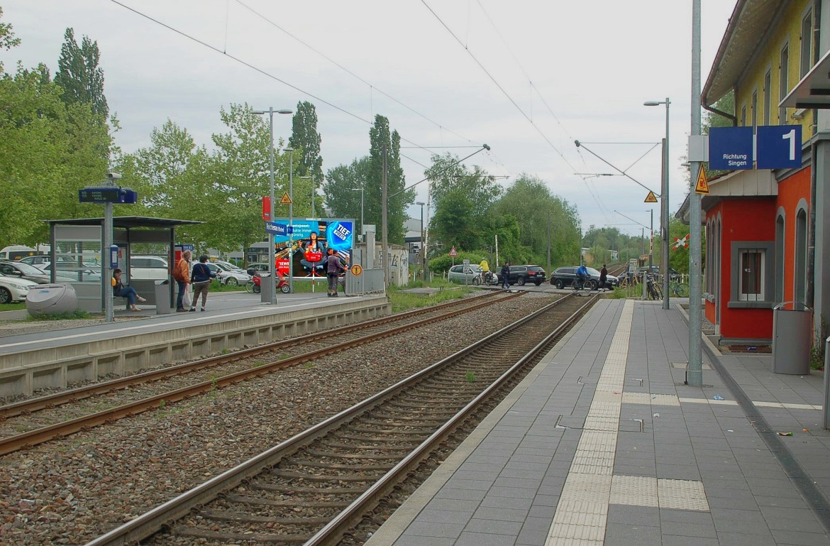 Kindlebildstr/Bahnhof Reichenau/Bahnsteig