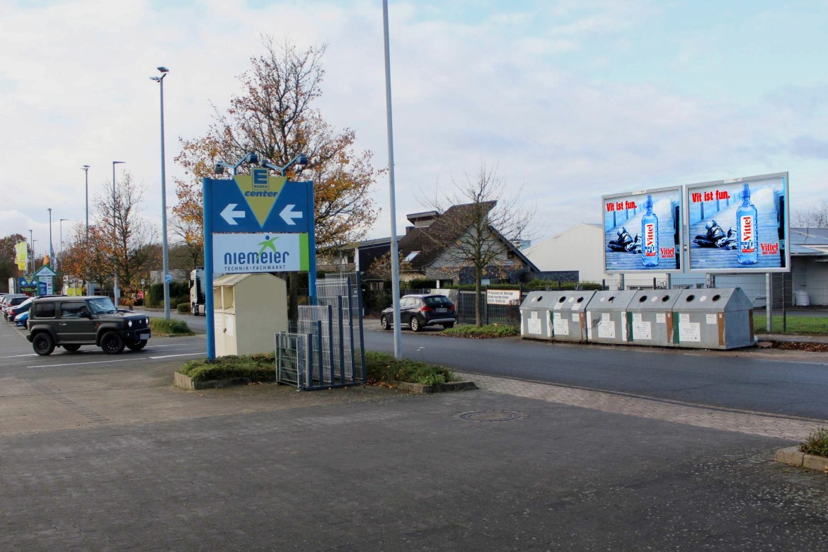 Industriestr. 13/geg. E-Center/Einfahrt
