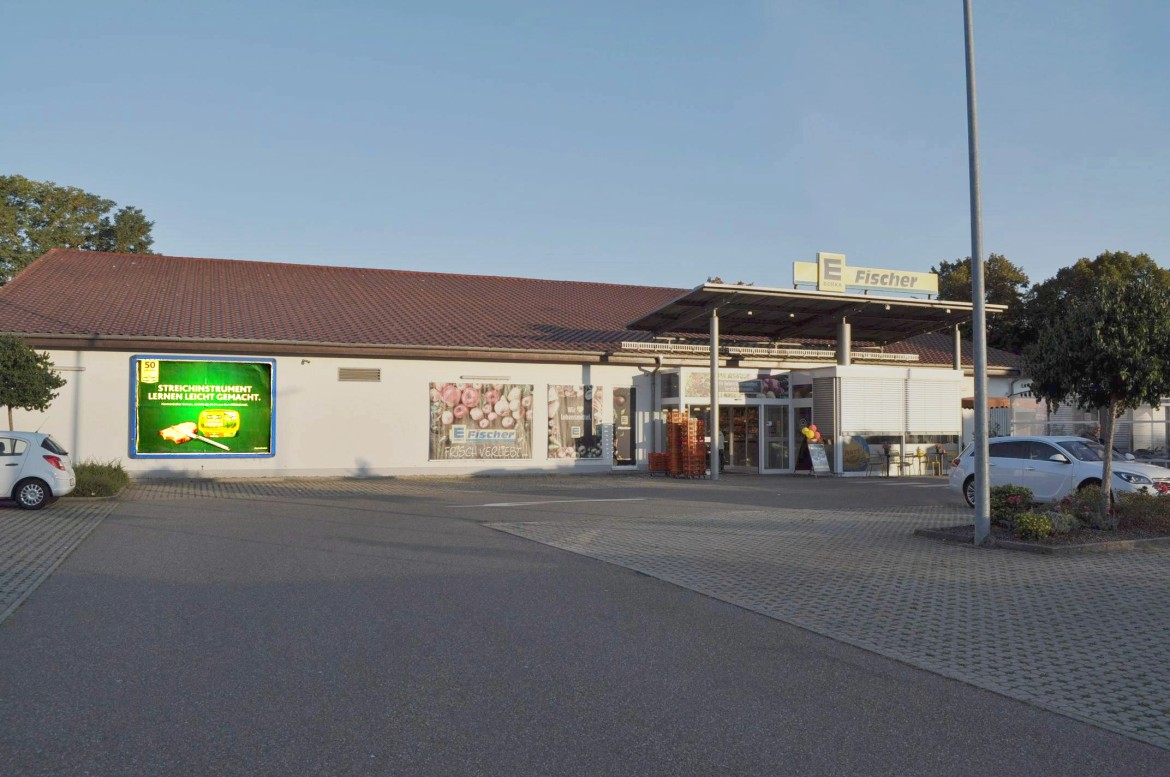 M?hrichstr. 12 /Edeka/lks vom Eingang