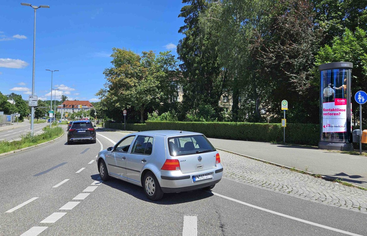 Maybachplatz/Ecke Olgastr (S?ule -drehend)