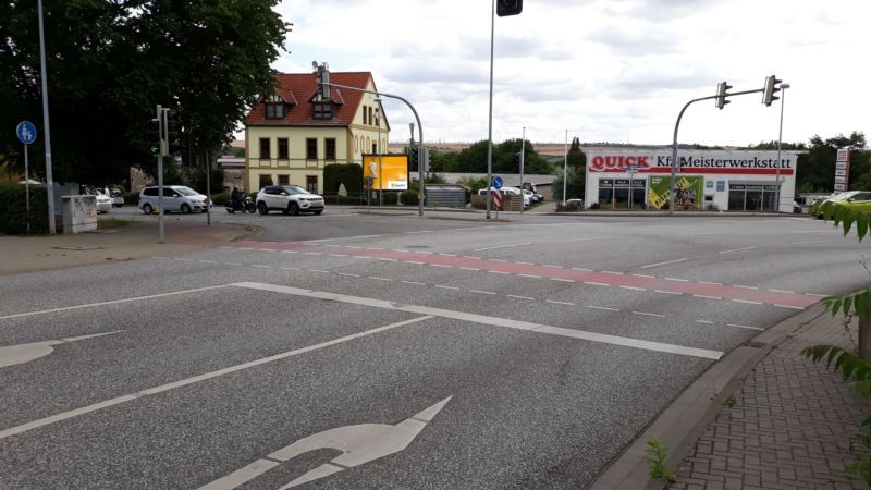 Hallesche Str  83/Rathenaustr gg