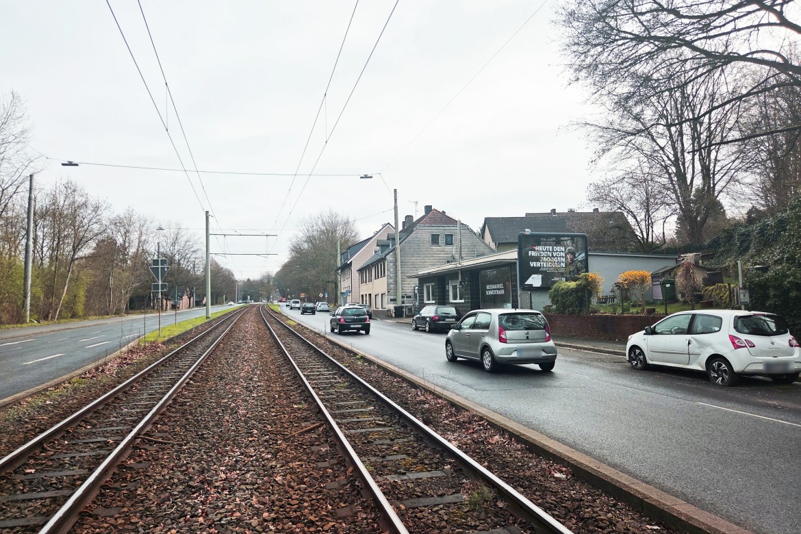 Wittener Str 512 re (B 226)/Alte Ümminger Str nh