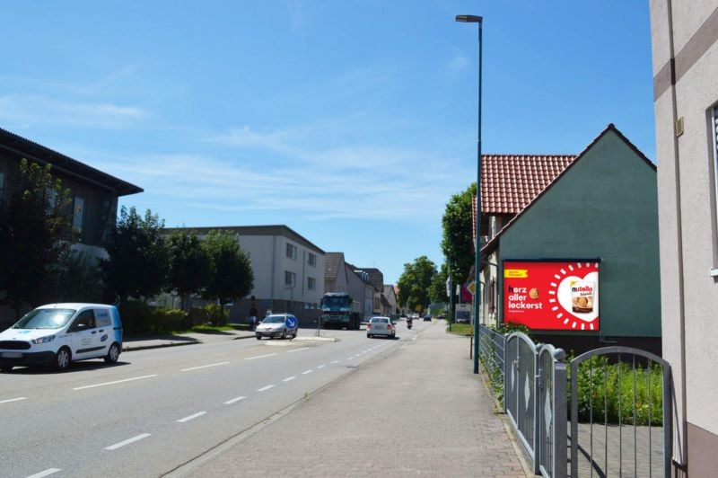 Offenburger Str  17 (B 3)/Husarenstr nh/-Dinglingen