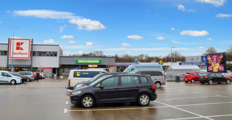 Friedrichshafener Str. 39 Kaufland Eing.