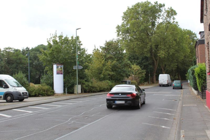 Stommelner Str   3 gg/Holzheimer Str