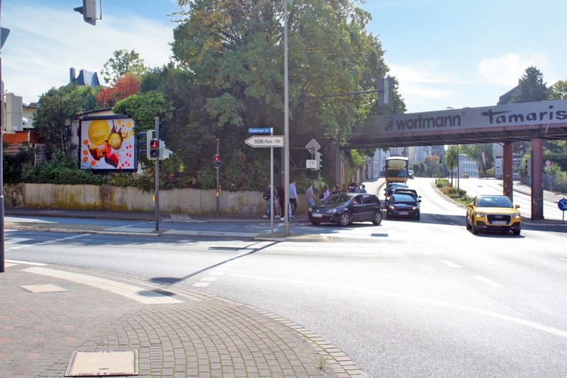 Blomberger Str   9 re/Hasselt Platz