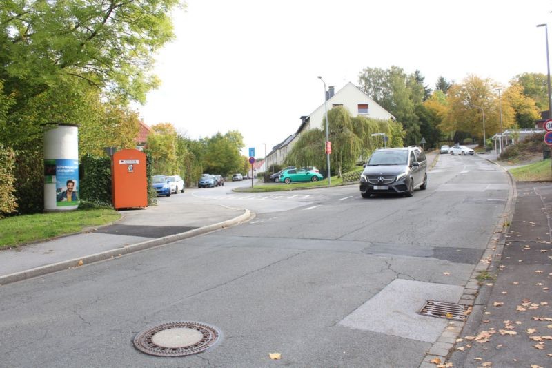 B?ingser Weg/Freiherr-von-D?cker-Str