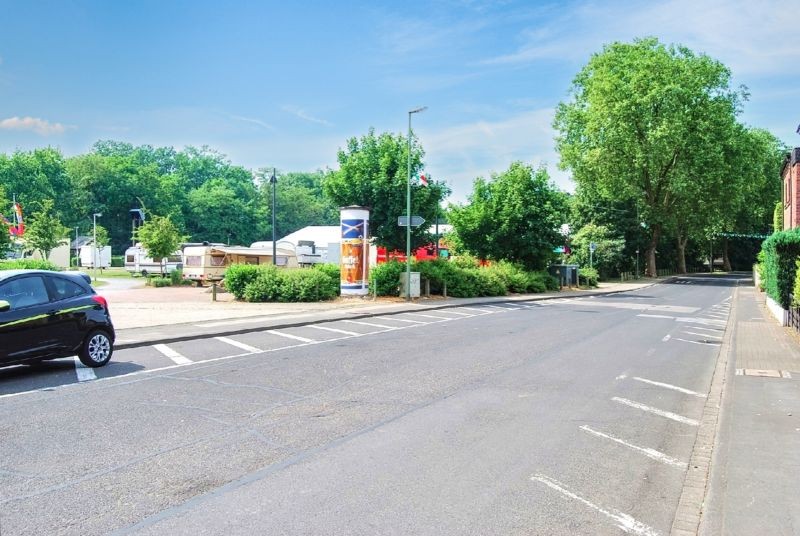 Stommelner Str   3 gg/Holzheimer Str