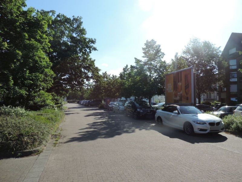 Friedrichsfelder Str. 30 E-center
