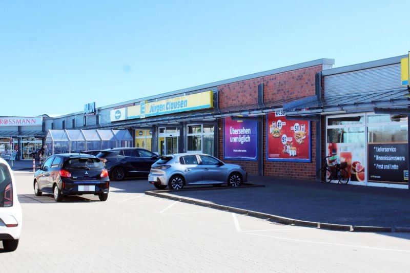 Ostenfelder Str. 70 Edeka Clausen Eing.