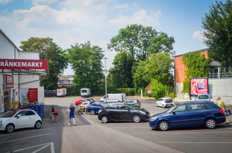 Krugenofen 62-70 Rewe Stenten Eing.