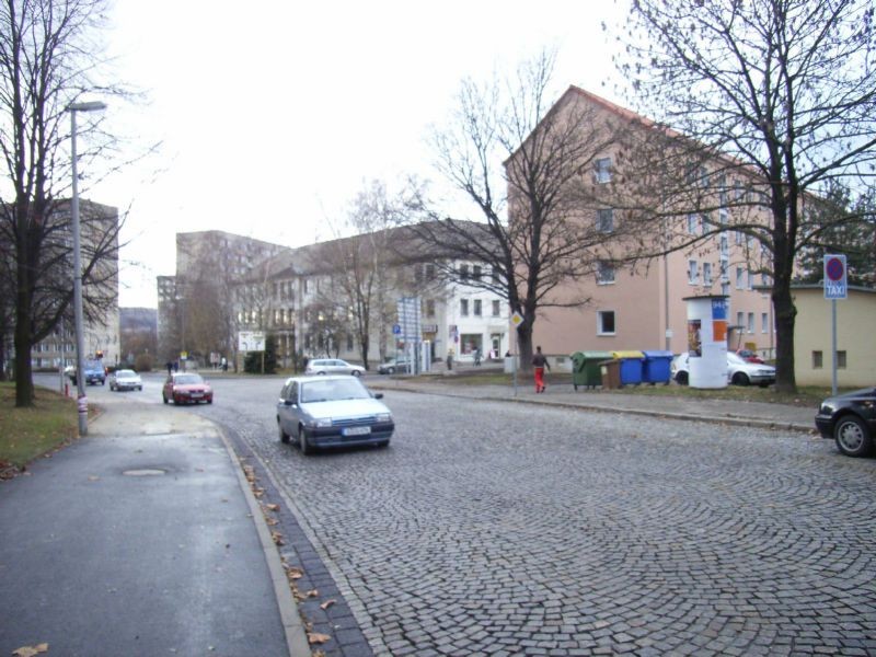 Johannes-R-Becher Str   4 gg/Bert-Brecht-Str