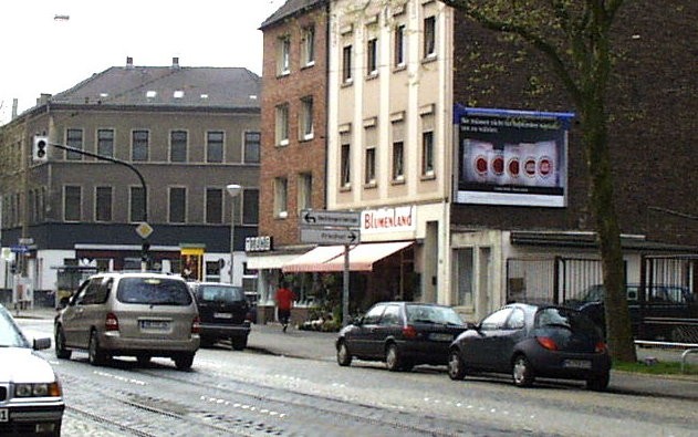 Gladbacher Str 245 re. Giebel (B 9)