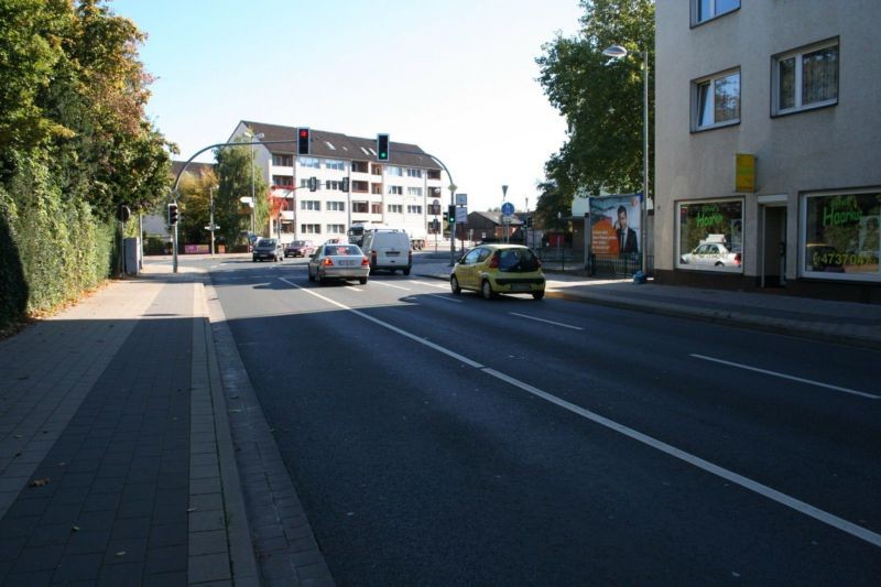 Lange-Feld-Str.  1