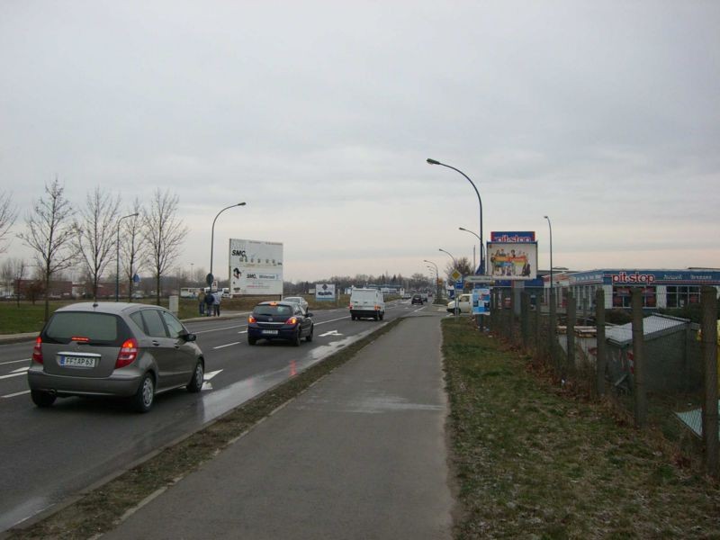 Berliner Chaussee 101 VS City-Star-Board