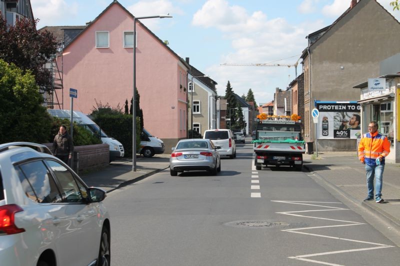 Hauptstr  107/Van-Kempen-Str