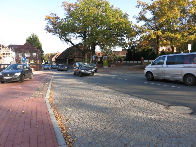 L?chower Str. (B 493)/An der Kirche