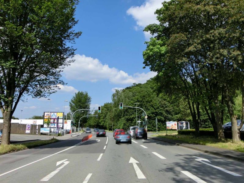Nottebohmstr.  / Br?uckenstr. (B 229)