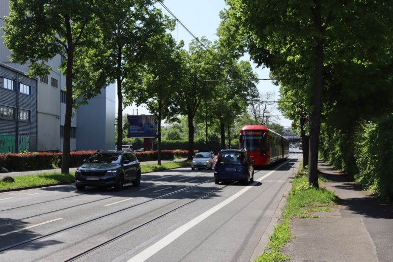 Berliner Str.  / Neurather Ring RS