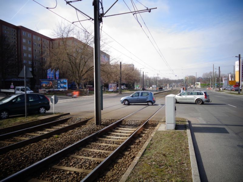 Allee der Kosmonauten 26  quer