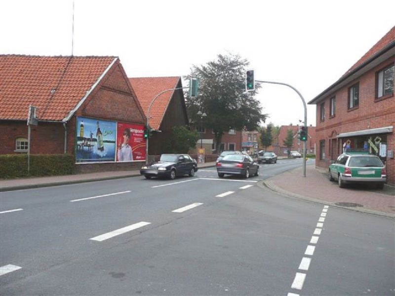 Gro?e Str. 33 (B 215) / In der Worth
