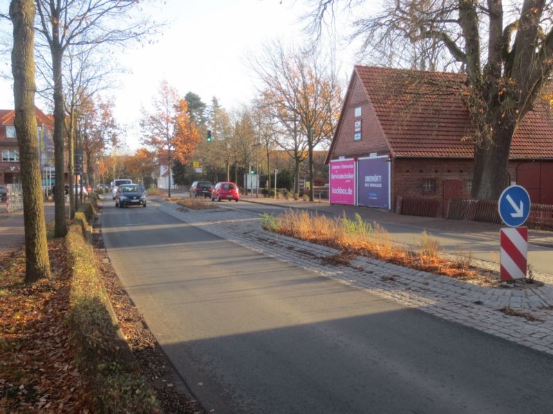 Gro?e Str. 78 (B 215)  / geg. Einf. Edeka