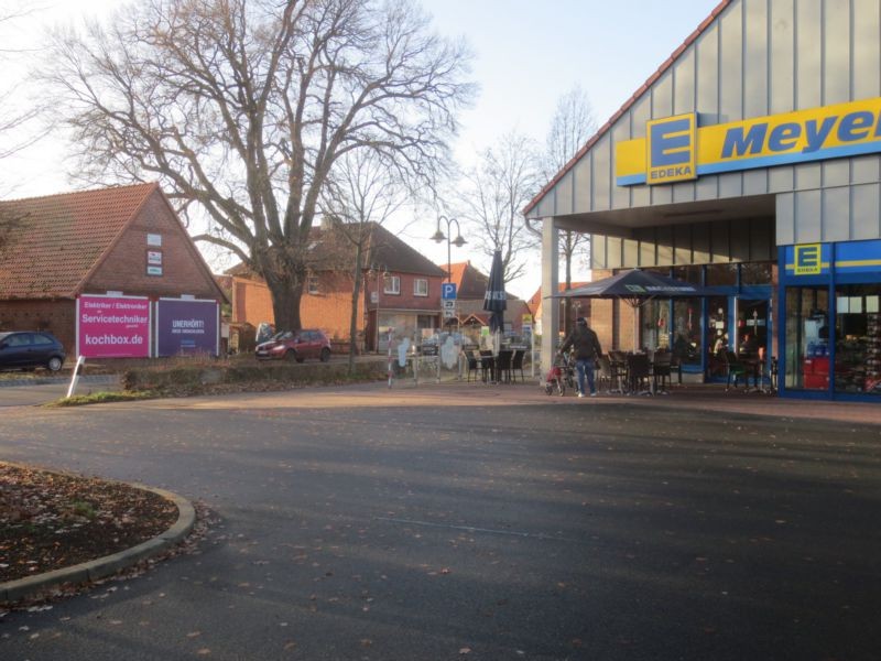 Gro?e Str. 78 (B 215)  / geg. Einf. Edeka