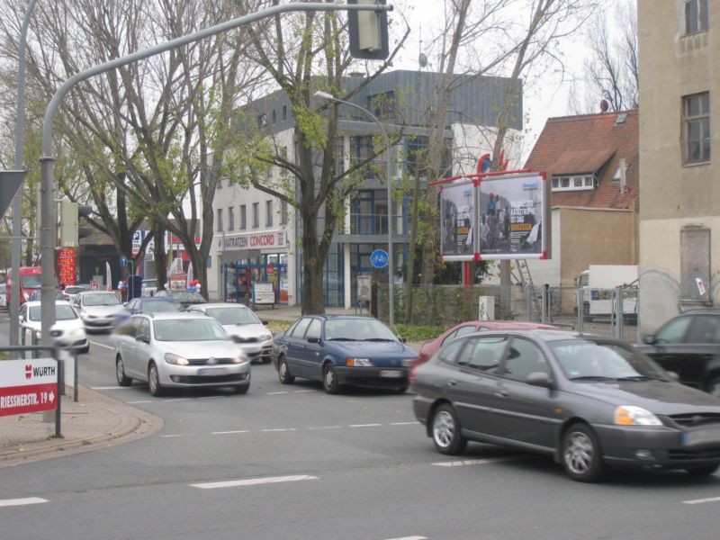 Rie?ner Str. (B 85)  / Ettersburger Str. re.