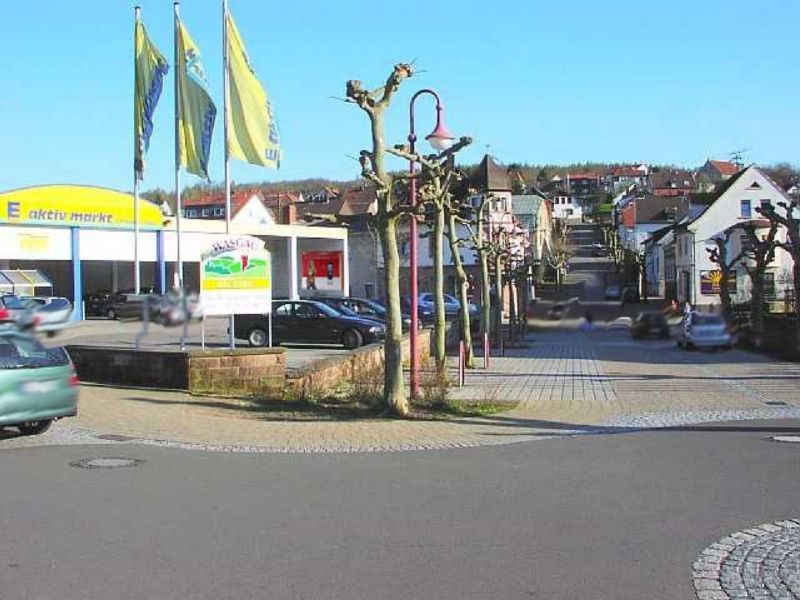 Schmidtbornstr. / Schulstr.