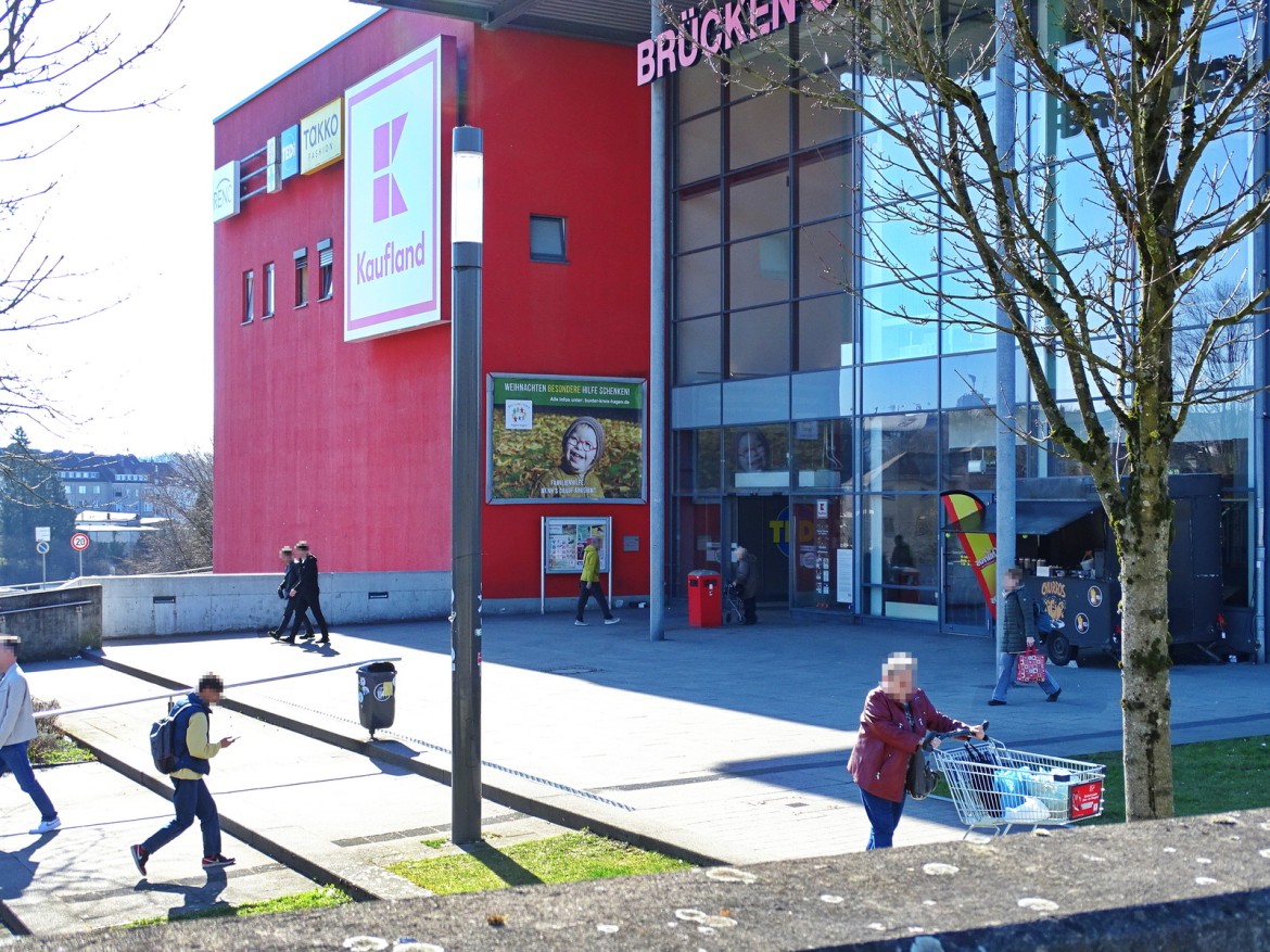 Willy-Brandt-Platz 1 / Eing. Br?cken Center