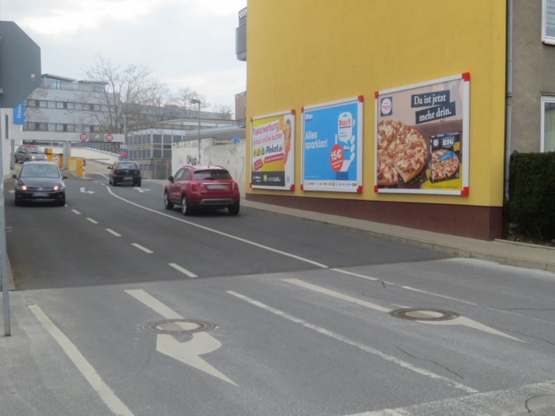 Celler Str. 29-33  / Einf. EKZ Wei?es Ross